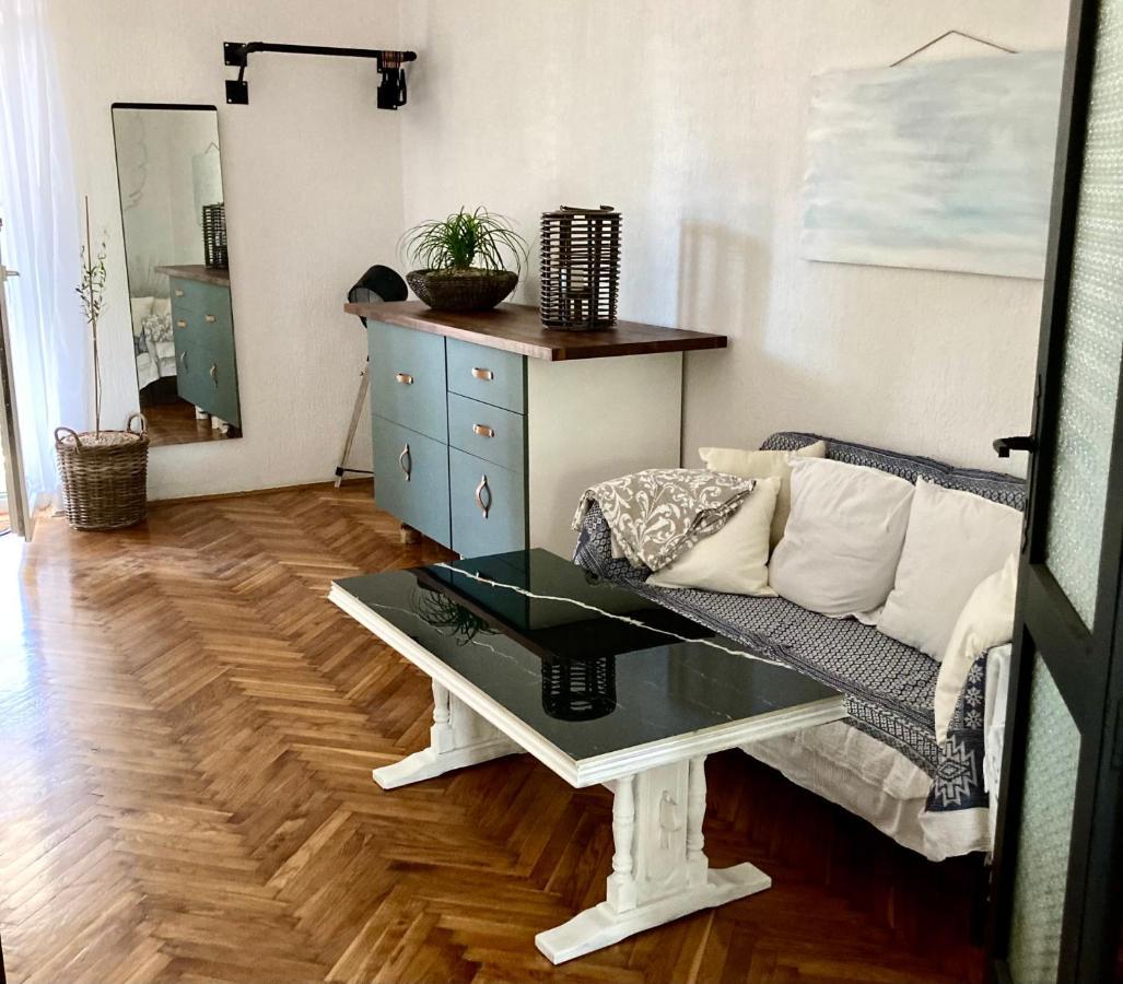 Loft 25 Lägenhet Vodice Exteriör bild
